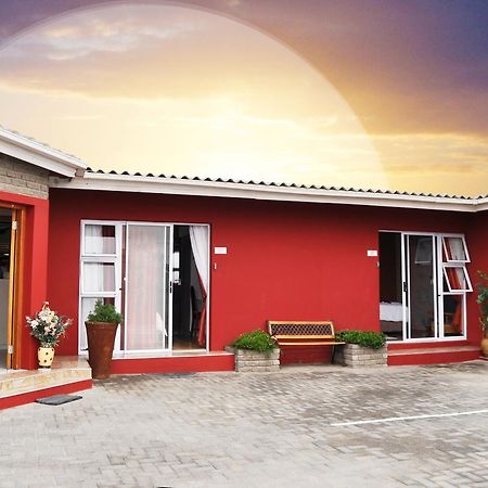 Tina'S Bed And Breakfast Swakopmund Eksteriør billede