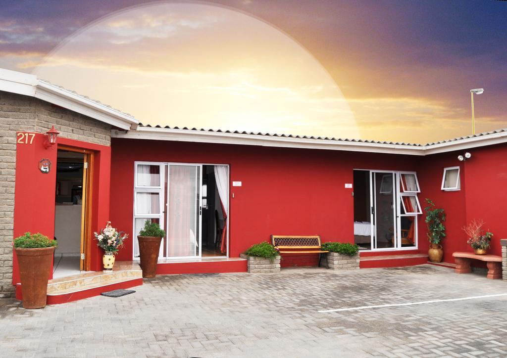 Tina'S Bed And Breakfast Swakopmund Eksteriør billede